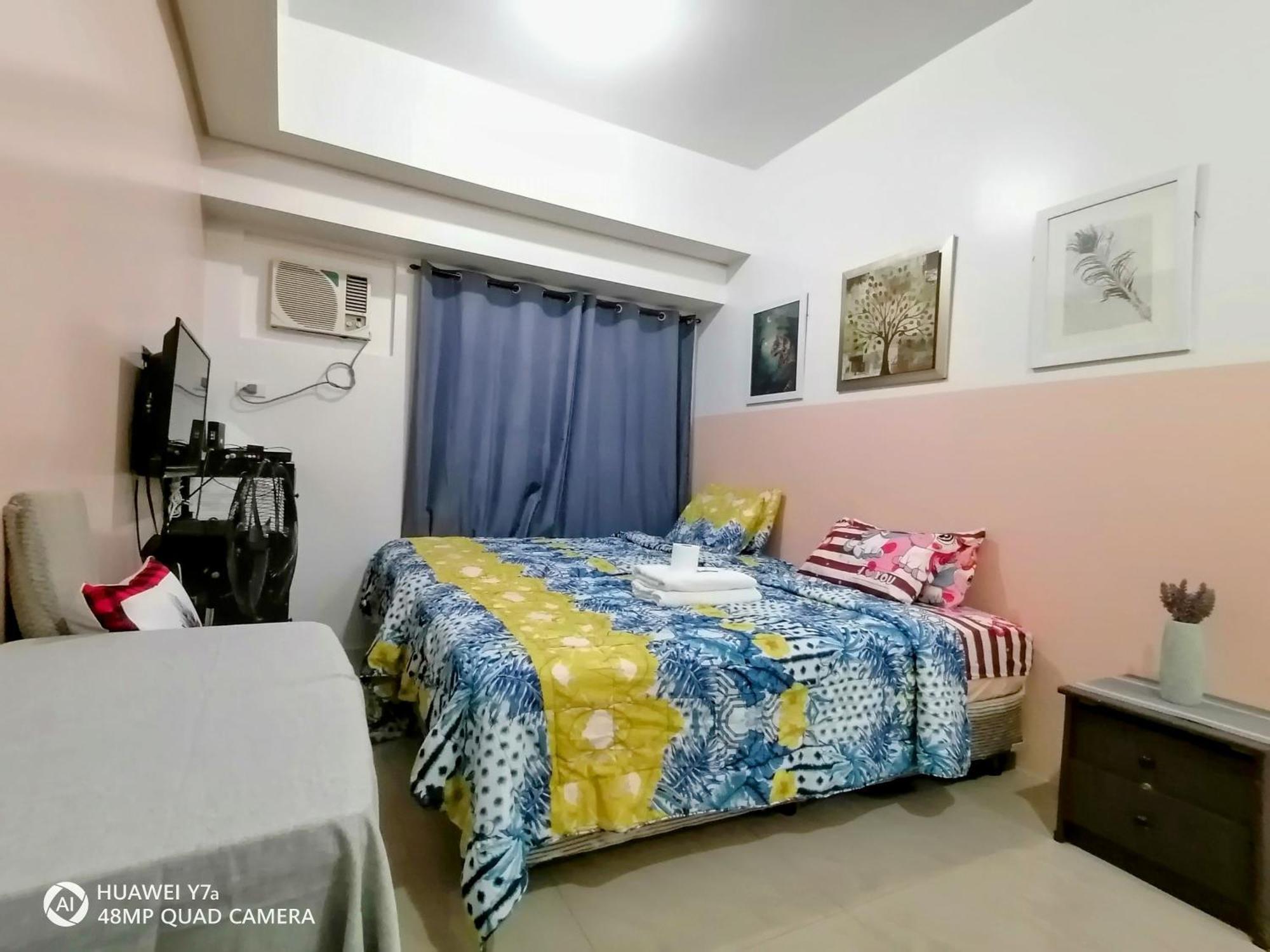 The Beacon Makati Staycation Suites Manila Esterno foto